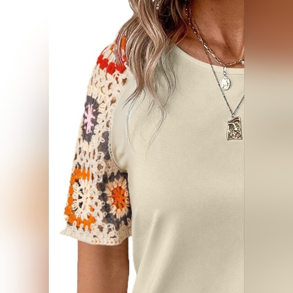 Geometric Round Neck Short Sleeve Blouse. Hit The Like ♡ Button For SALE Price - Picture 3 of 4